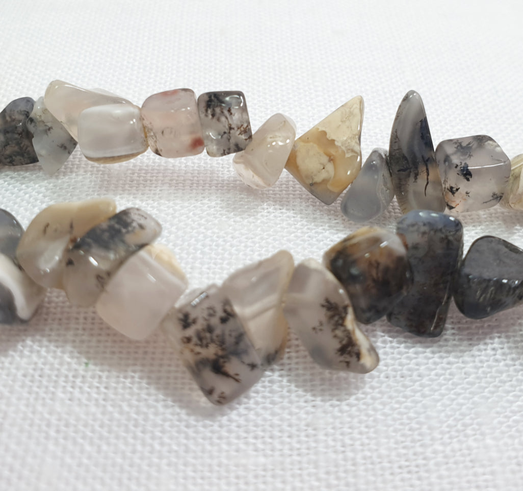 Included Quartz And Agate Chip Necklace